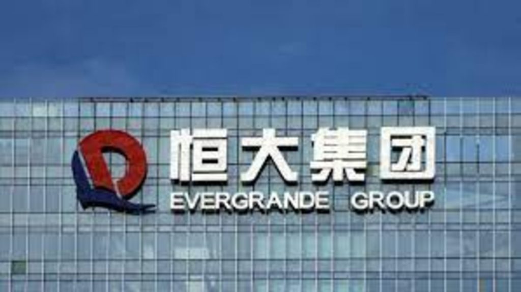 Evergrande shares plunge